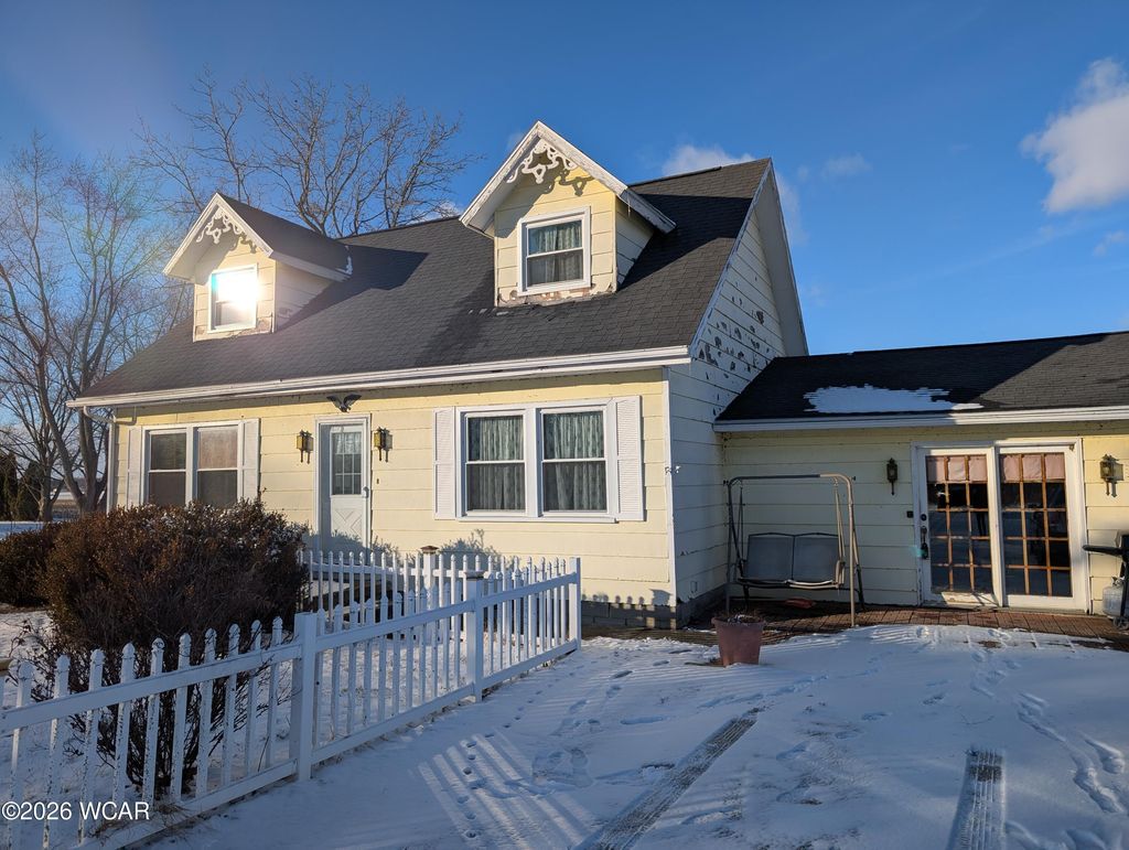 Photo of 4580 Bowsher Road, Lima, OH 45806 (MLS # 309219)