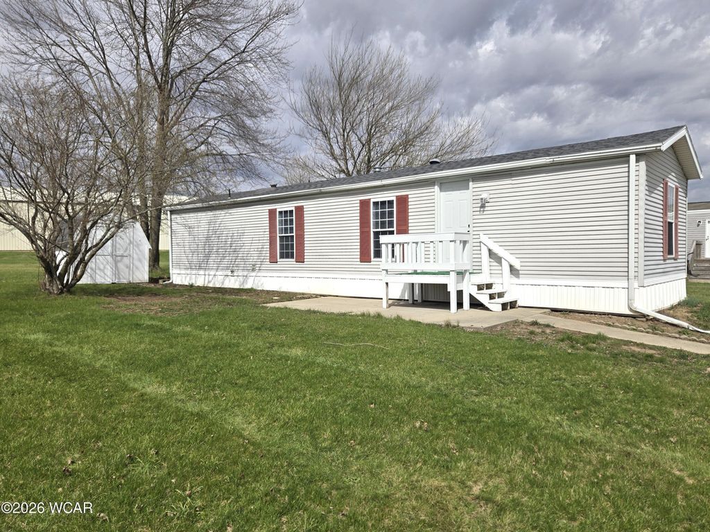 Photo of 111 Matterhorn Drive, Bluffton, OH 45817 (MLS # 309816)