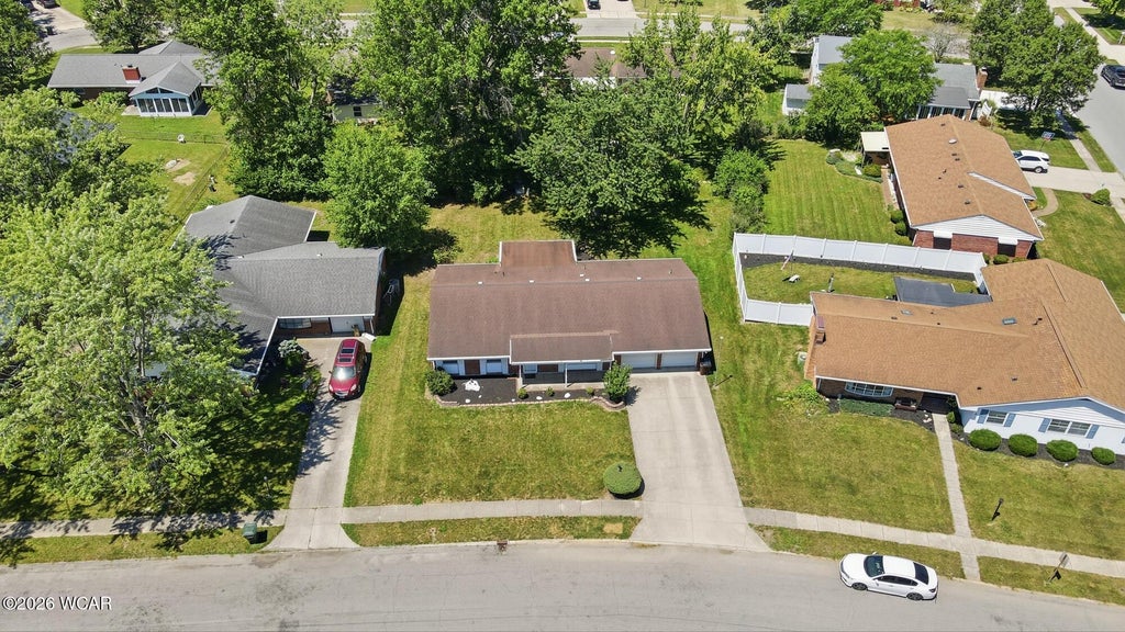 Photo of 4 Beaumont Place, Lima, OH 45805 (MLS # 310420)