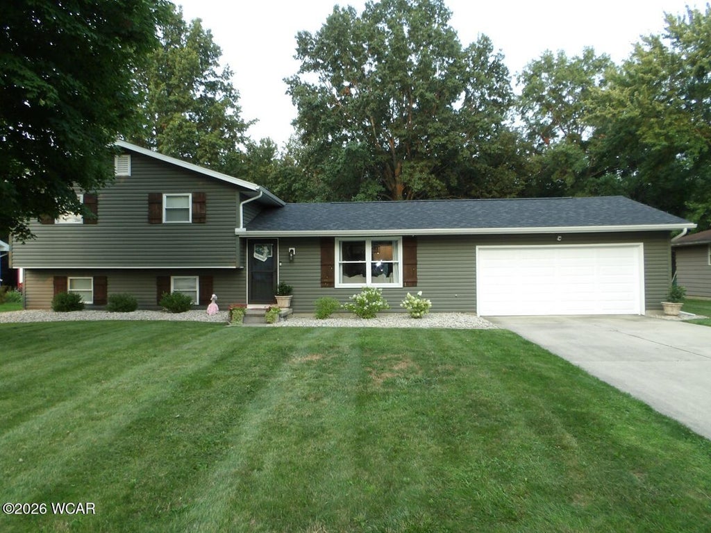 Photo of 3304 Danny Drive, Lima, OH 45801 (MLS # 311176)