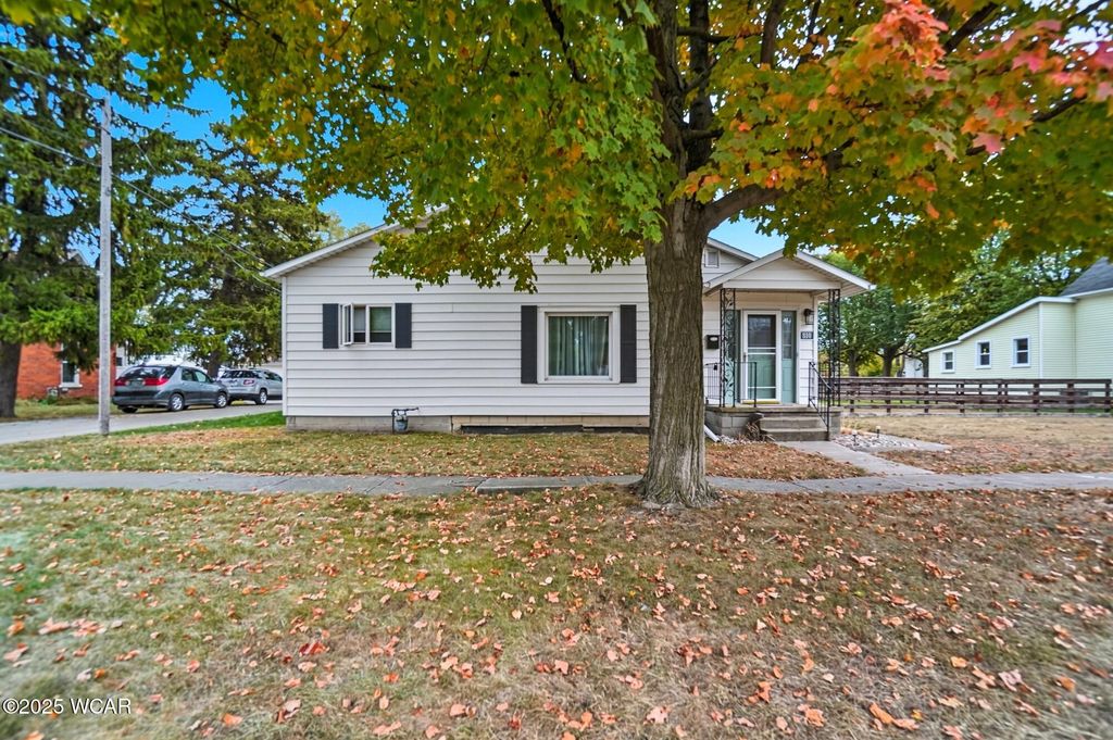 Photo of 810 N Franklin Street, Delphos, OH 45833 (MLS # 308593)