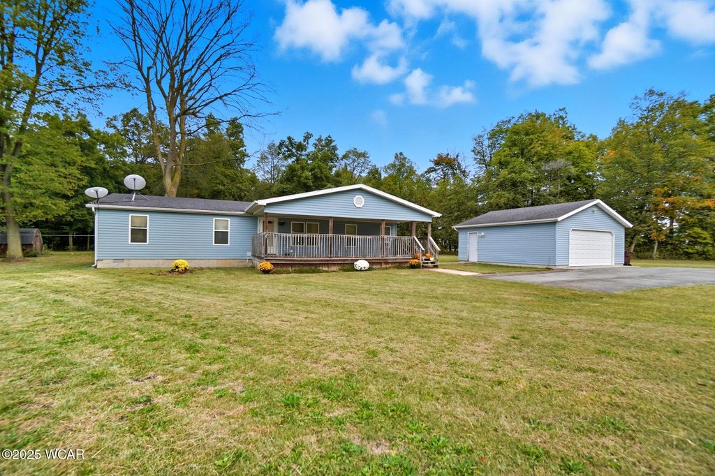 Photo of 6726 Elida Road, Lima, OH 45807 (MLS # 308490)