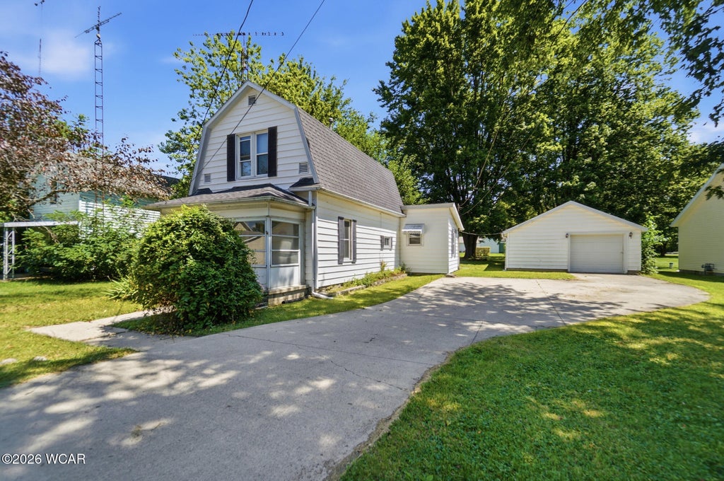 Photo of 321 S Walnut Street, Harrod, OH 45850 (MLS # 311063)