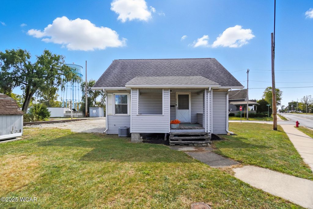 Photo of 624 S Shannon Street, Van Wert, OH 45891 (MLS # 308556)
