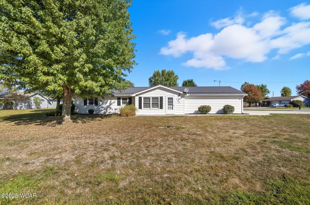 Photo of 100 Proxmire Street, Payne, OH 45880 (MLS # 308518)