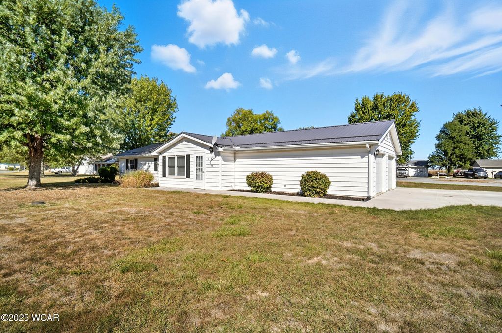 Photo of 100 Proxmire Street, Payne, OH 45880 (MLS # 308518)