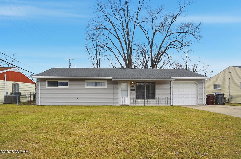 Photo of 1924 Burch Avenue, Lima, OH 45801 (MLS # 309168)