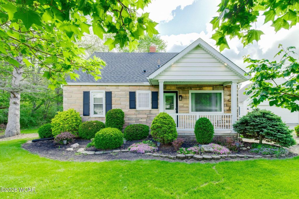 Photo of 3794 N Cable Road, Lima, OH 45807 (MLS # 310112)