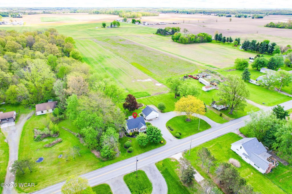 Photo of 3794 N Cable Road, Lima, OH 45807 (MLS # 310112)
