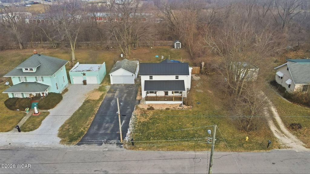 Photo of 2072 Arcadia Avenue, Lima, OH 45805 (MLS # 309123)