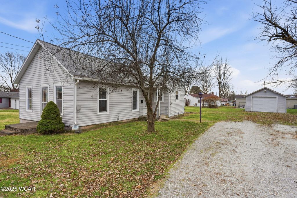 Photo of 920 Cooper Street, Kenton, OH 43326 (MLS # 308914)