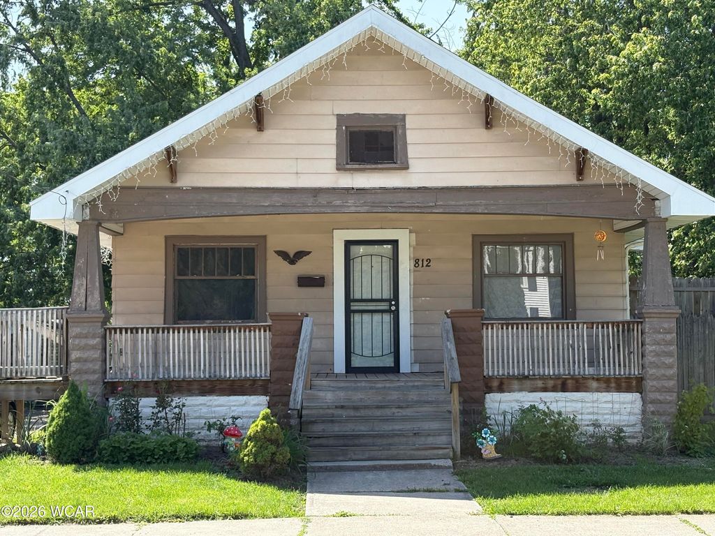 Photo of 812 S Atlantic Avenue, Lima, OH 45804 (MLS # 310333)