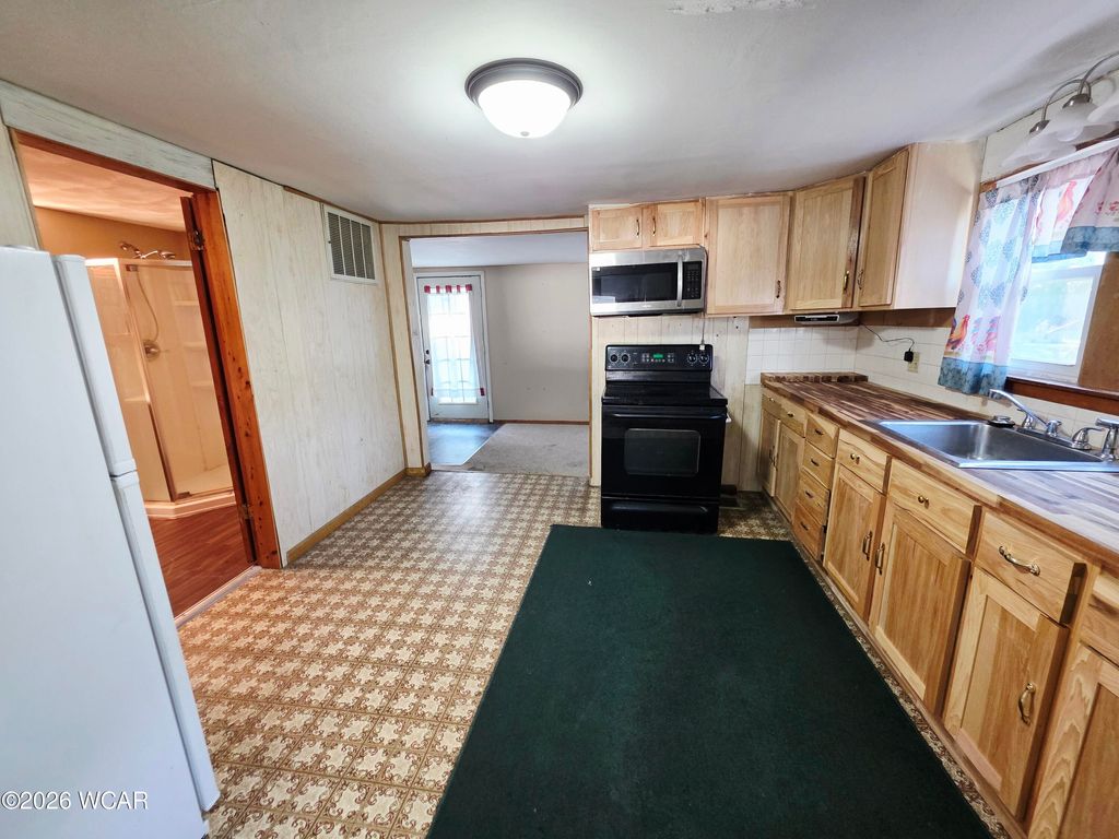 Photo of 425 Liberty Street, Ada, OH 45810 (MLS # 310222)