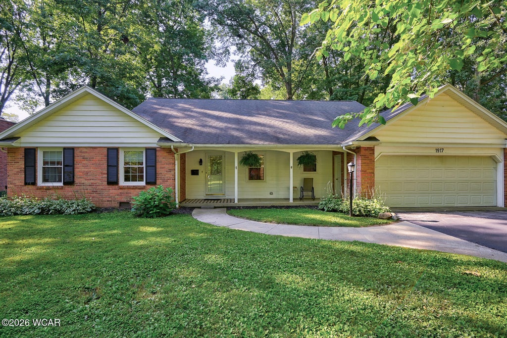 Photo of 1917 Imperial Lane, Findlay, OH 45840 (MLS # 311354)