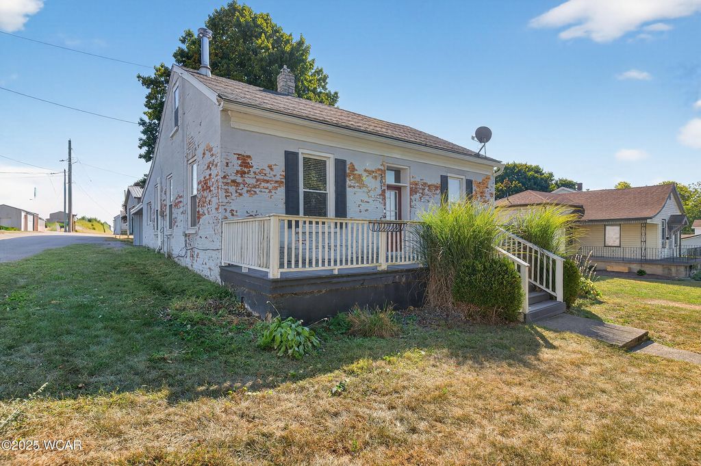 Photo of 301 W Main Street, Fletcher, OH 45326 (MLS # 308247)