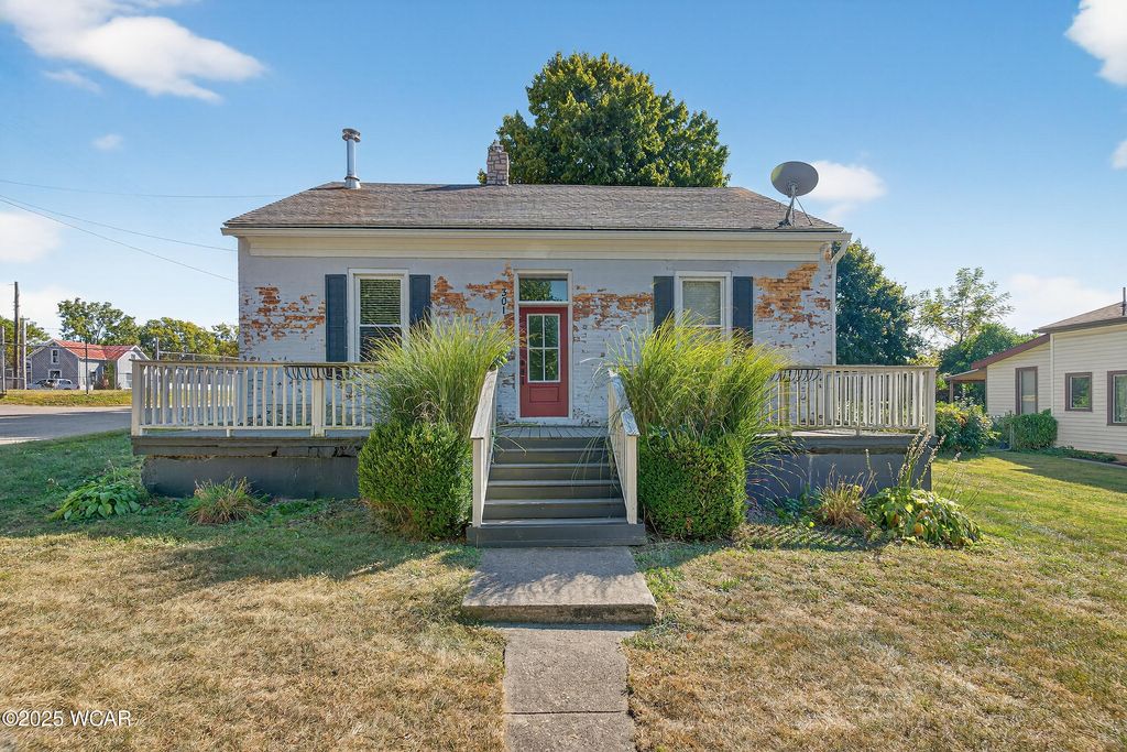 Photo of 301 W Main Street, Fletcher, OH 45326 (MLS # 308247)