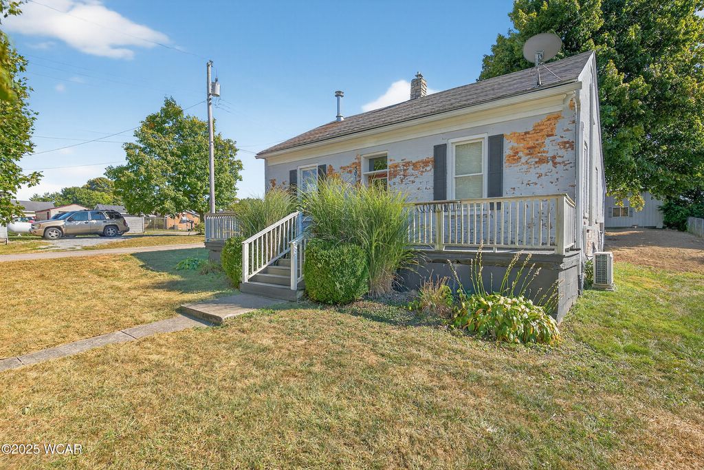 Photo of 301 W Main Street, Fletcher, OH 45326 (MLS # 308247)