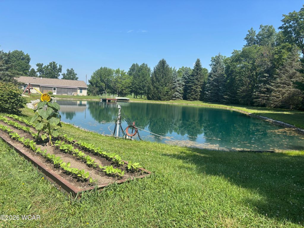 Photo of 20620 Mudsock Road, Wapakoneta, OH 45895 (MLS # 310789)