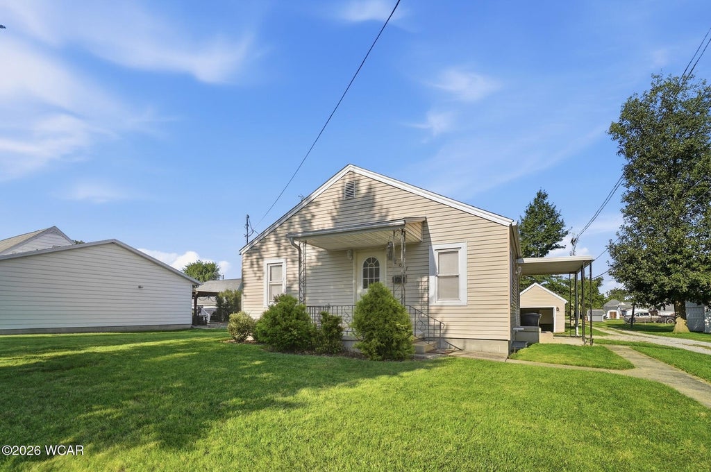Photo of 807 Court Street, Wapakoneta, OH 45895 (MLS # 311308)