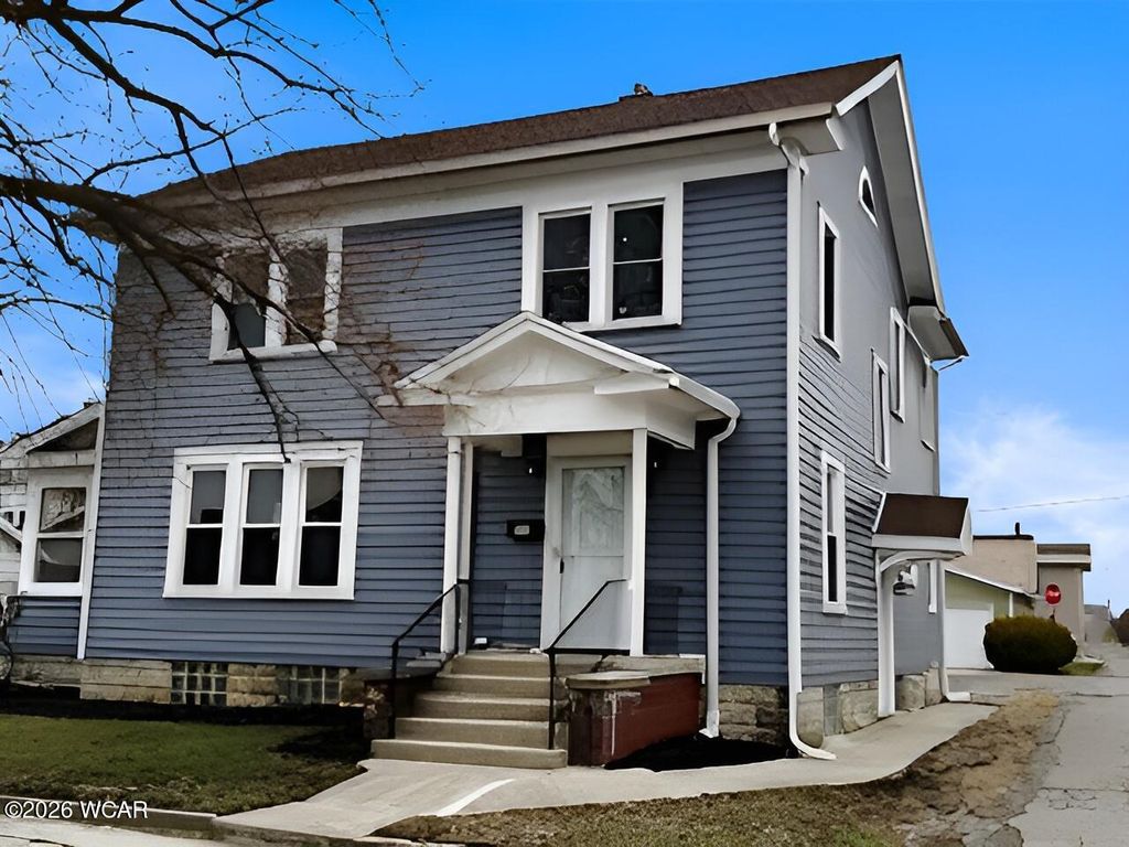 Photo of 815 Liberty Street, Findlay, OH 45840 (MLS # 309607)
