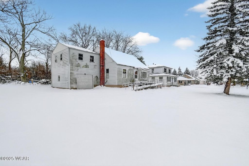 Photo of 1633 Reed Road, Lima, OH 45804 (MLS # 309032)