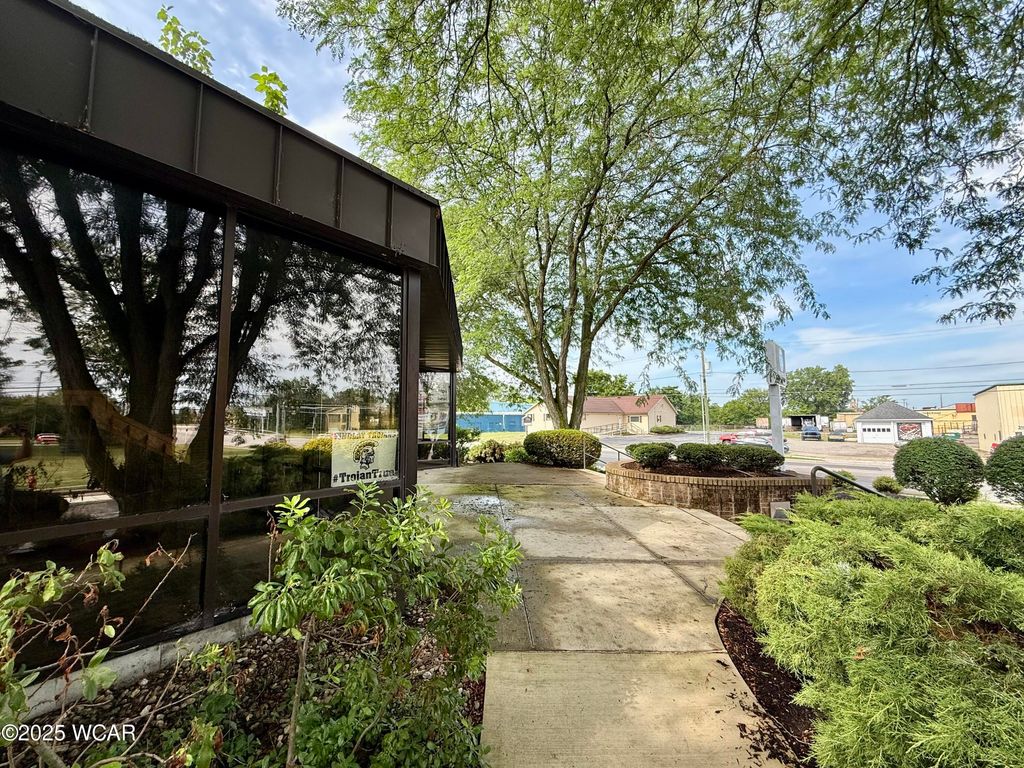 Photo of 321 S Blanchard Street, Findlay, OH 45840 (MLS # 307913)