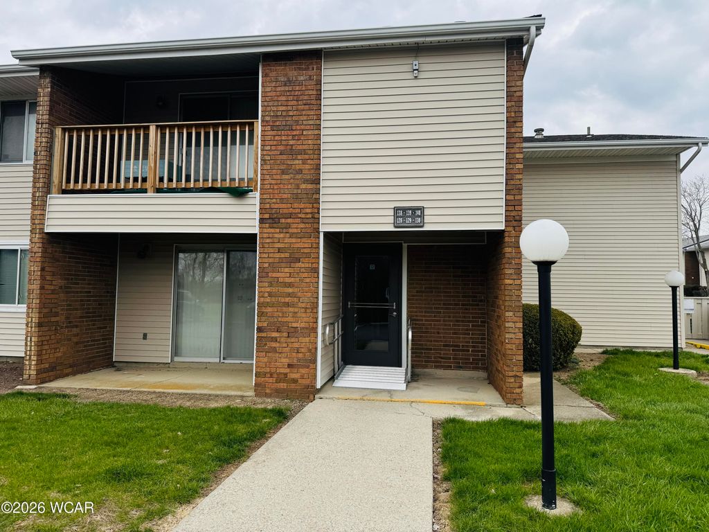 Photo of 2275 N Cable Road, Lima, OH 45807 (MLS # 309813)