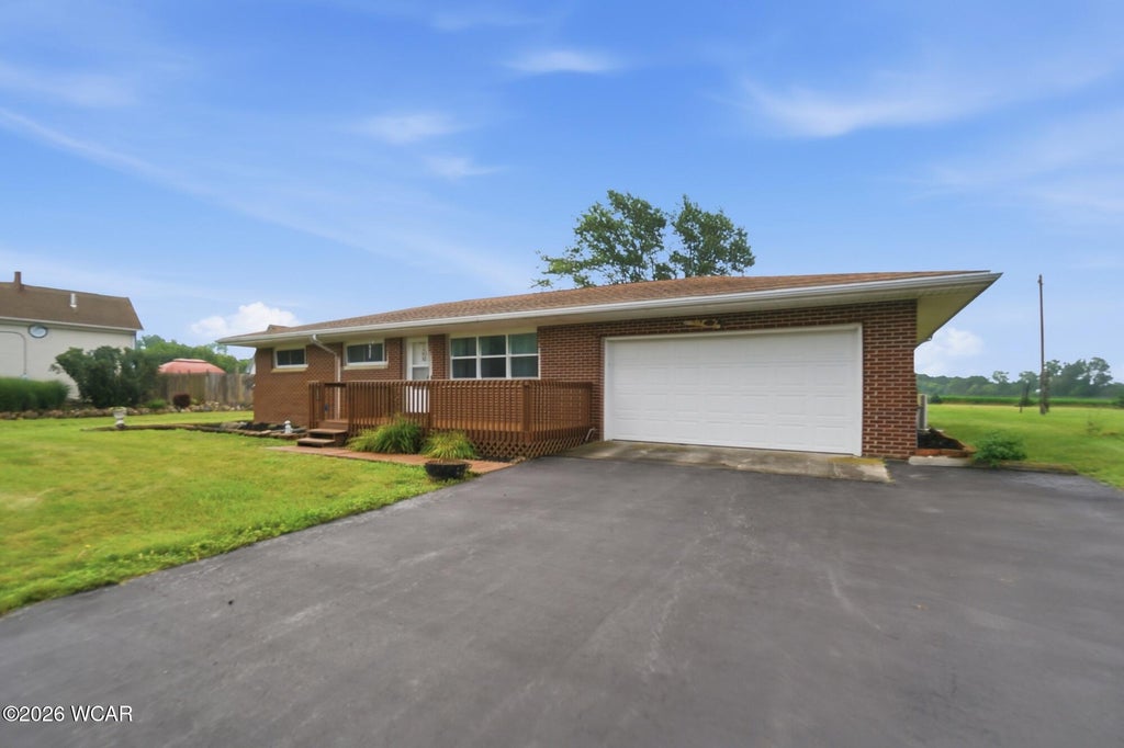 Photo of 1460 E Breese Road, Lima, OH 45806 (MLS # 310880)