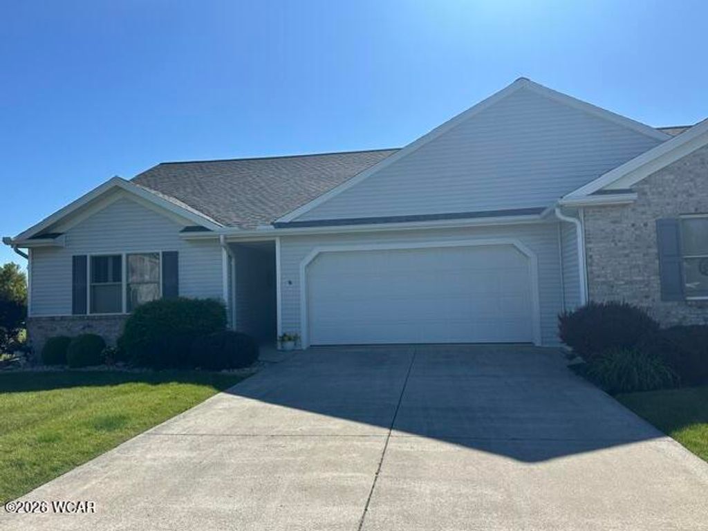 Photo of 110 Eagles Point Street W, Lima, OH 45805 (MLS # 310247)