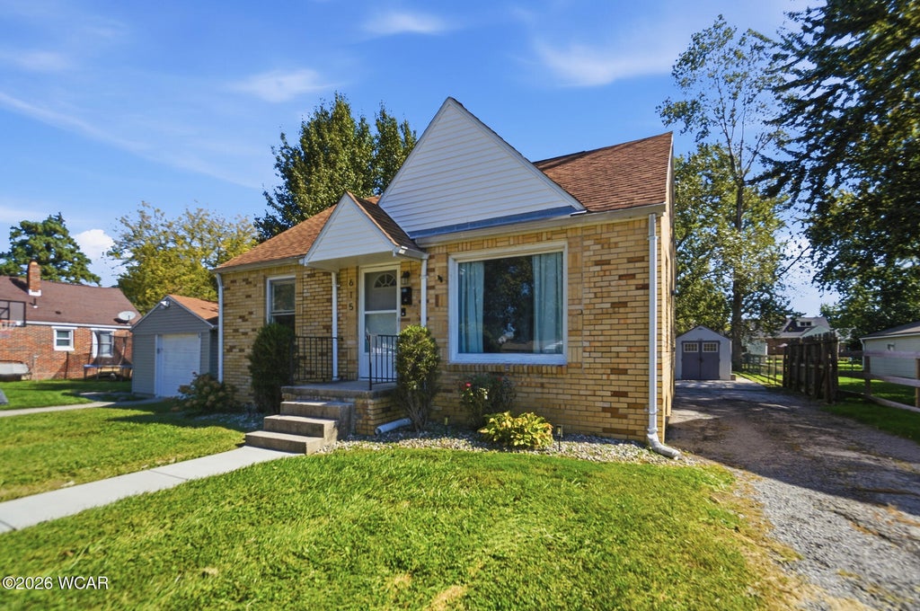 Photo of 615 Ilata Avenue, Lima, OH 45805 (MLS # 311885)