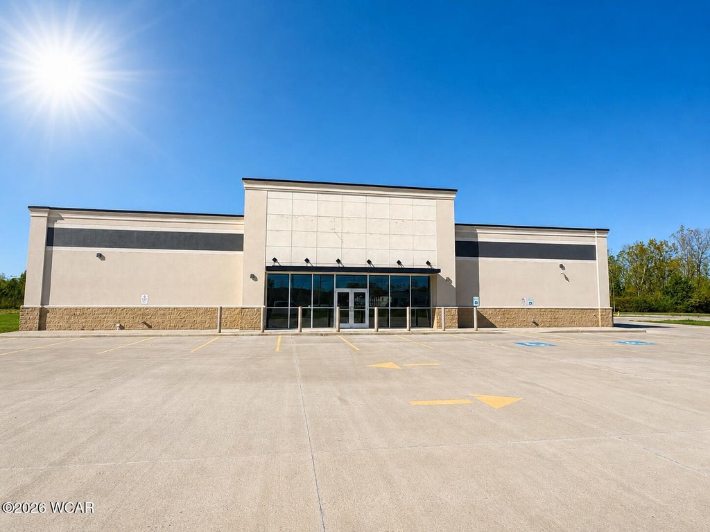 Photo of 2101 Central Point Parkway, Lima, OH 45804 (MLS # 311888)