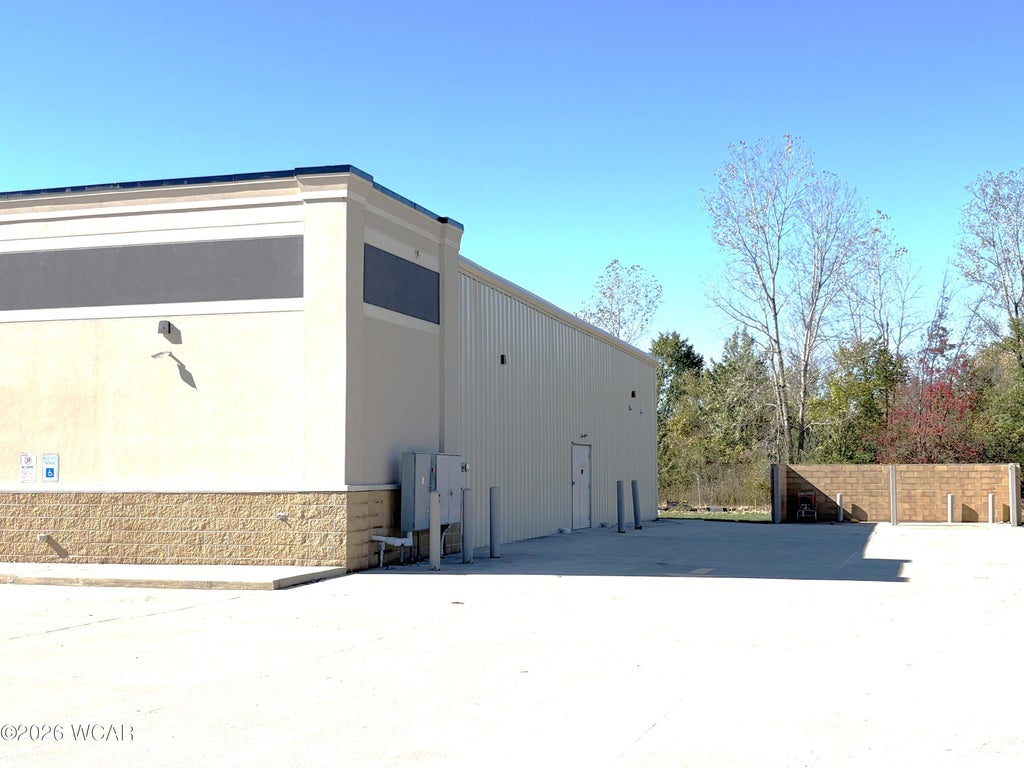 Photo of 2101 Central Point Parkway, Lima, OH 45804 (MLS # 311888)