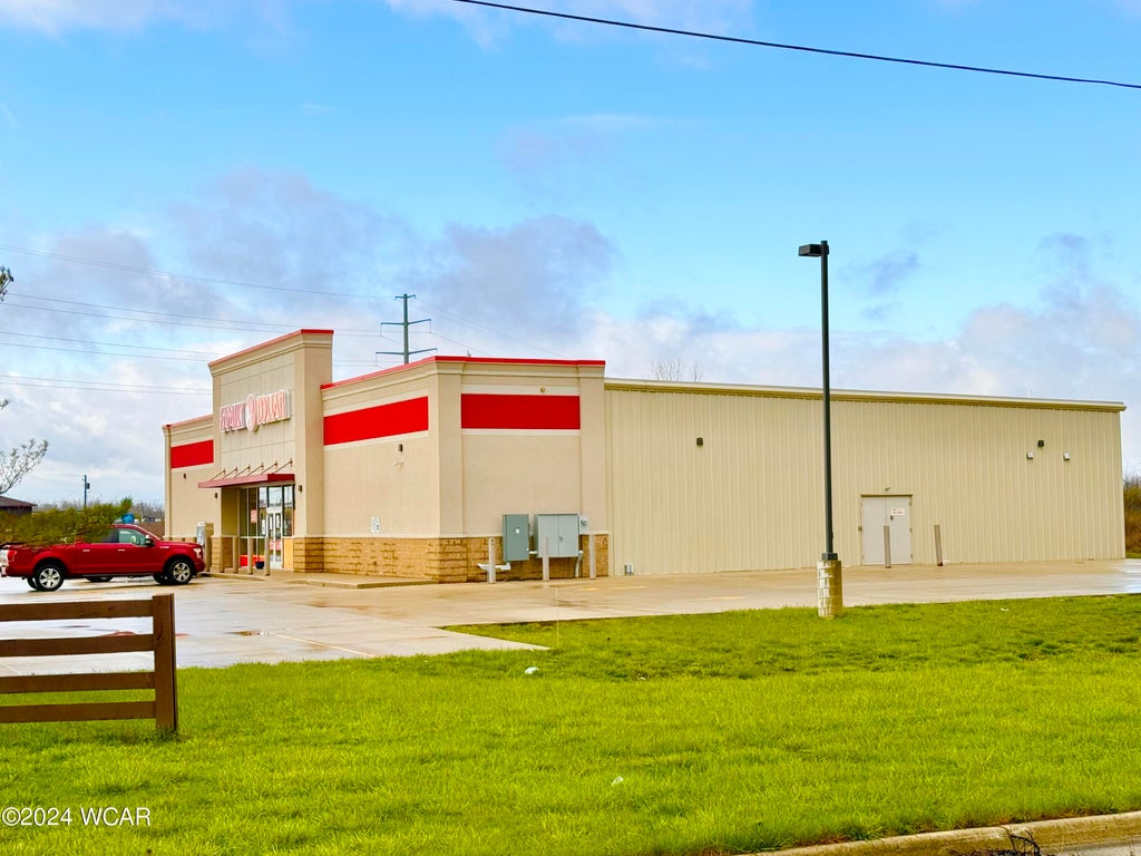 Photo of 2101 Central Point Parkway, Lima, OH 45804 (MLS # 311888)