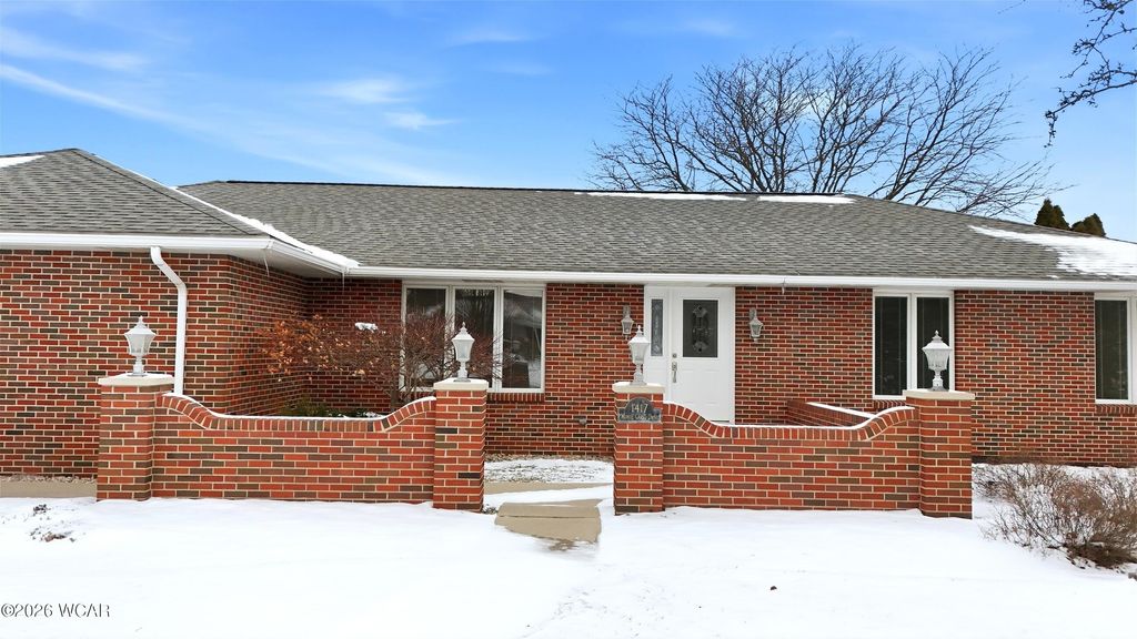 Photo of 1417 Monte Carlo Dr, Van Wert, OH 45891 (MLS # 309250)