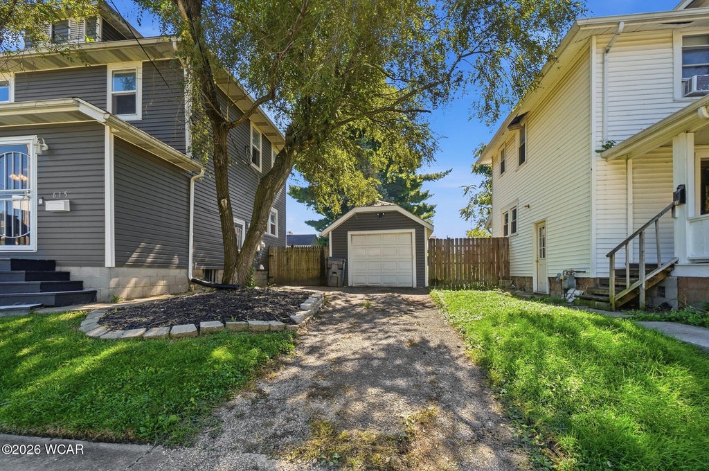 Photo of 615 W Murphy Street, Lima, OH 45801 (MLS # 311484)