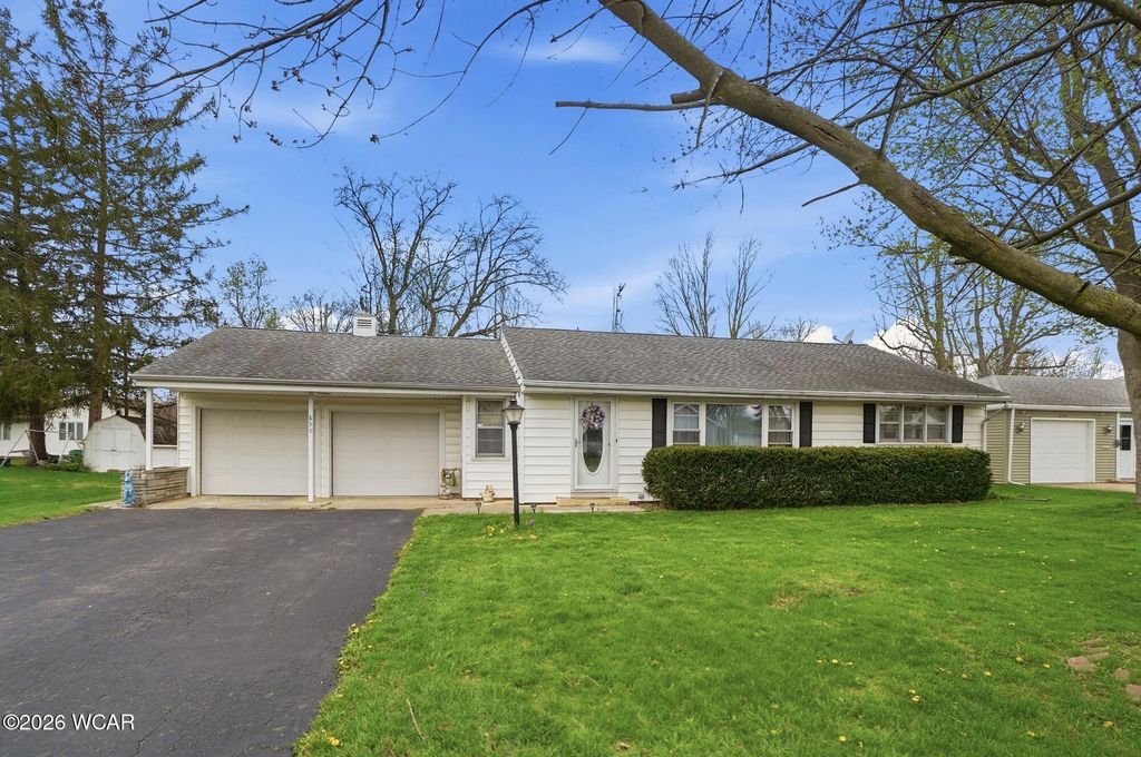 Photo of 835 S Race Street, Van Wert, OH 45891 (MLS # 309967)