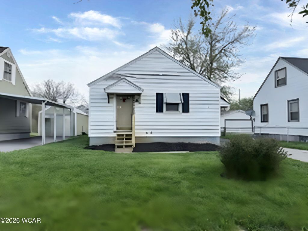 Photo of 623 E 4th Street, Lima, OH 45804 (MLS # 310197)