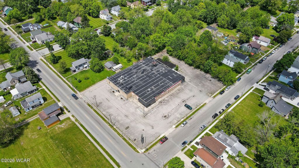 Photo of 128 W Vine Street, Lima, OH 45804 (MLS # 309390)