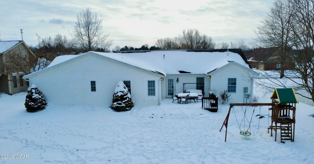 Photo of 1122 Poppy Drive, Wapakoneta, OH 45895 (MLS # 309318)