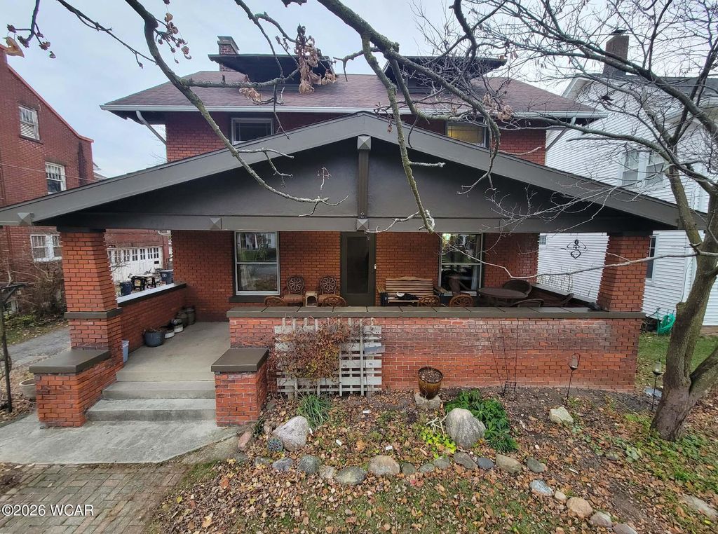 Photo of 430 S Kenilworth Avenue, Lima, OH 45805 (MLS # 309175)