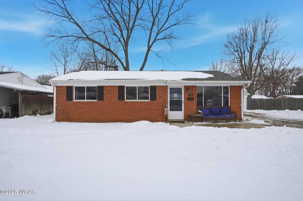 Photo of 636 Woodward Avenue, Fostoria, OH 44830 (MLS # 309353)