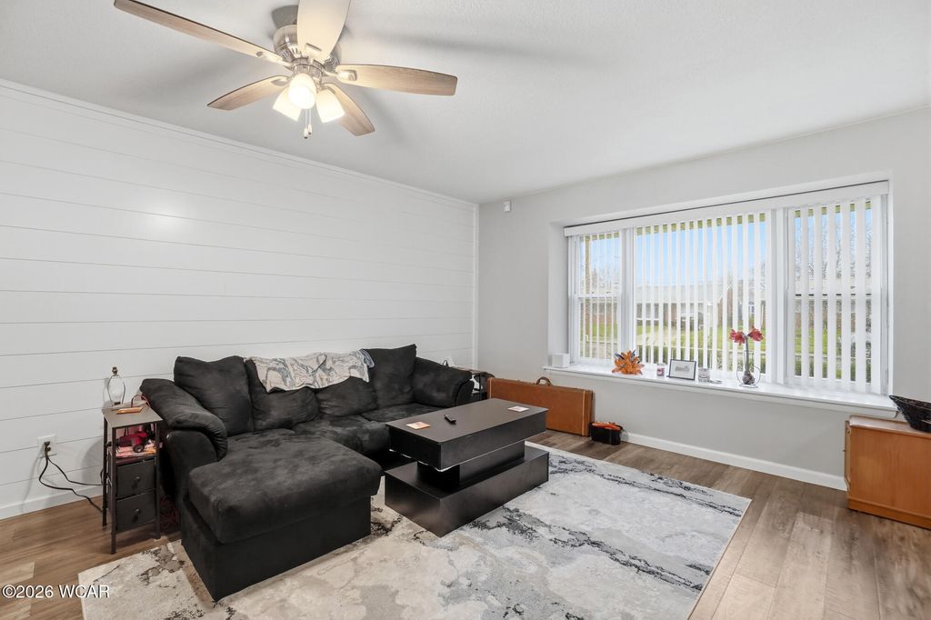 Photo of 613 Meadowbrook Drive, Lima, OH 45801 (MLS # 309856)