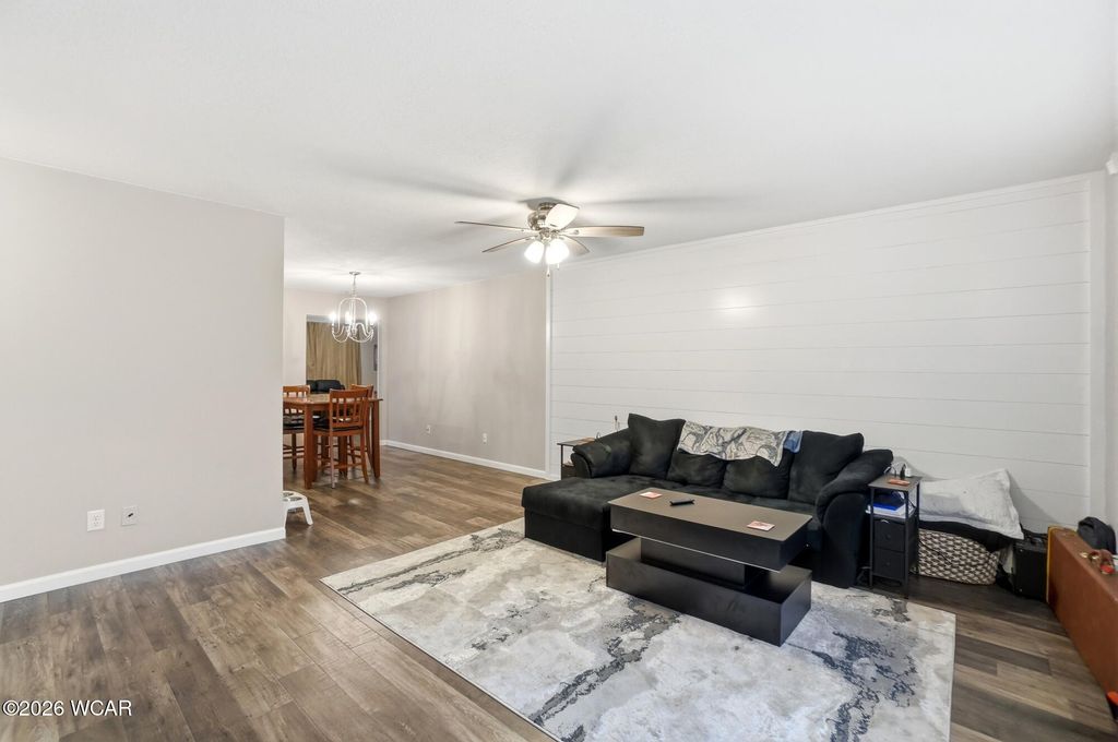 Photo of 613 Meadowbrook Drive, Lima, OH 45801 (MLS # 309856)