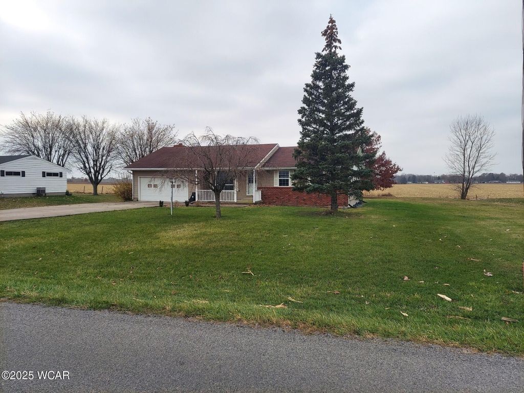 Photo of 2755 N Cable Road, Lima, OH 45807 (MLS # 308876)