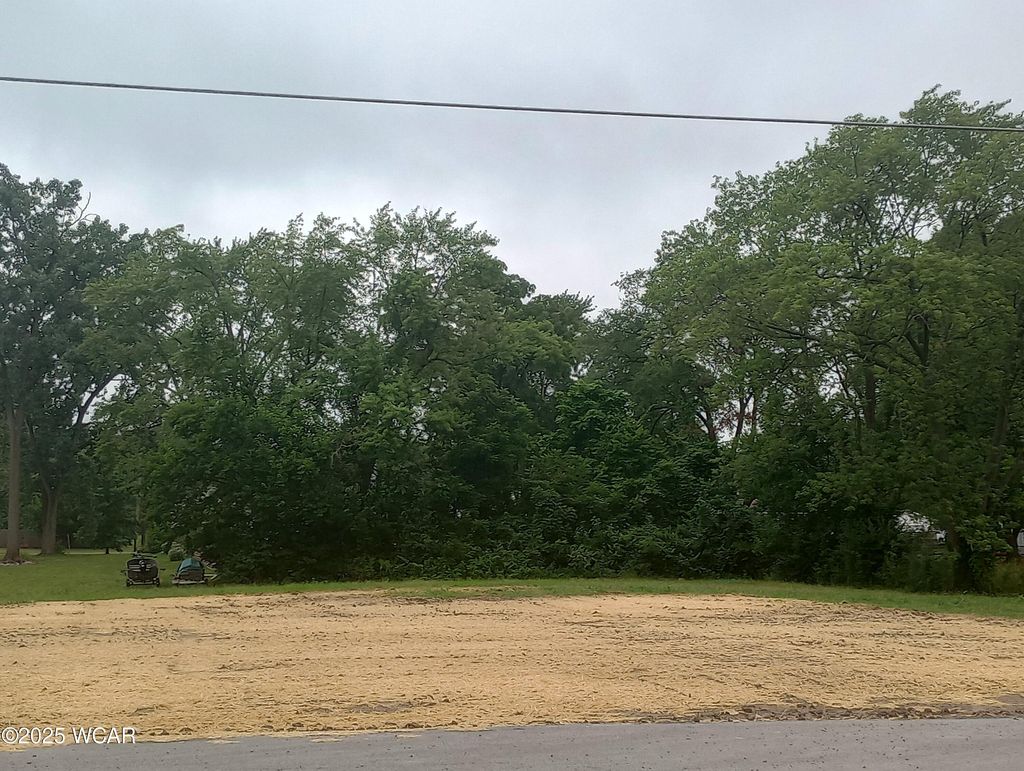 Photo of 2527 N West Street, Lima, OH 45801 (MLS # 307741)