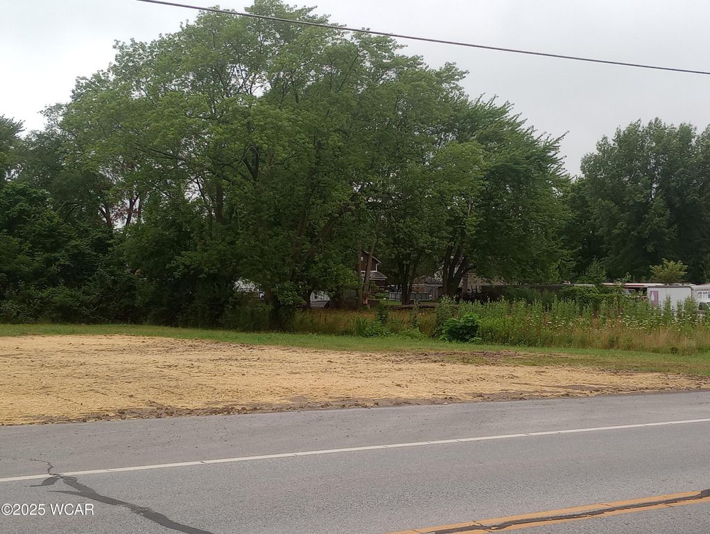 Photo of 2527 N West Street, Lima, OH 45801 (MLS # 307741)