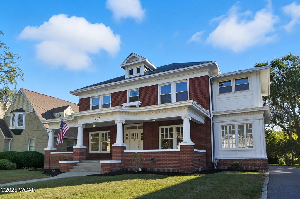 Photo of 427 S Kenilworth Avenue, Lima, OH 45805 (MLS # 308316)