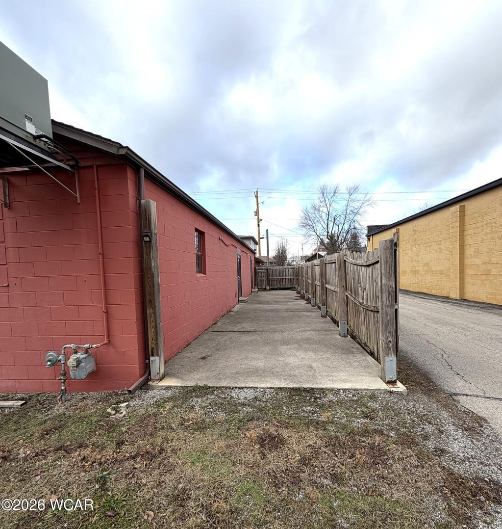 Photo of 142 Vance Street, Bluffton, OH 45817 (MLS # 309879)