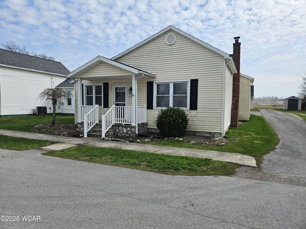 Photo of 105 W Water Street, Buckland, OH 45819 (MLS # 309764)