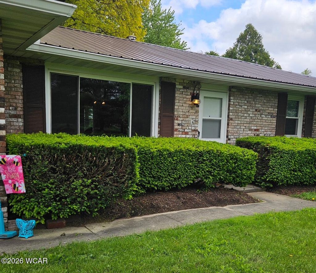 Photo of 4867 Shawnee Road, Lima, OH 45806 (MLS # 310273)
